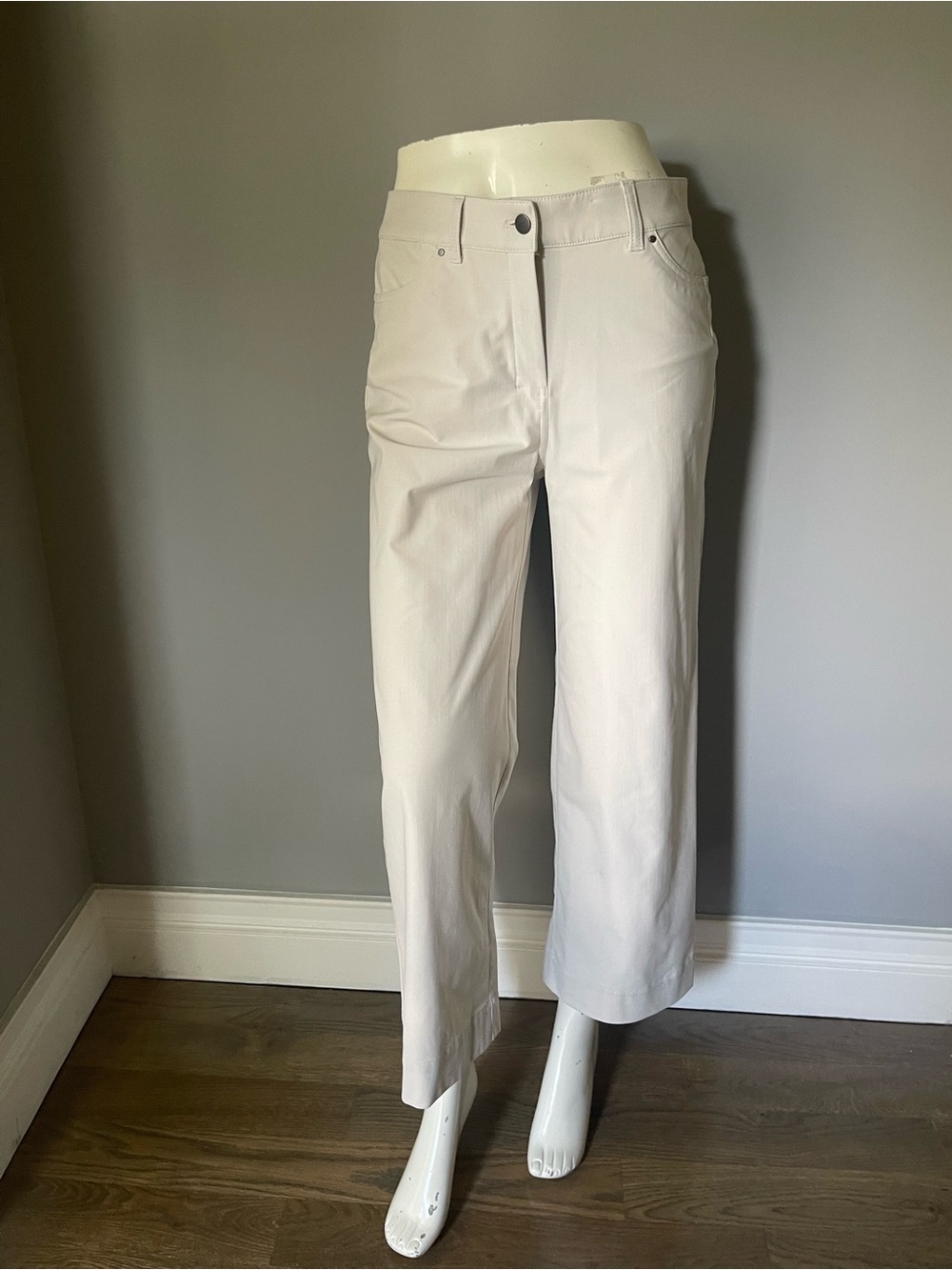 Lululemon light Beige wide leg pants NWT